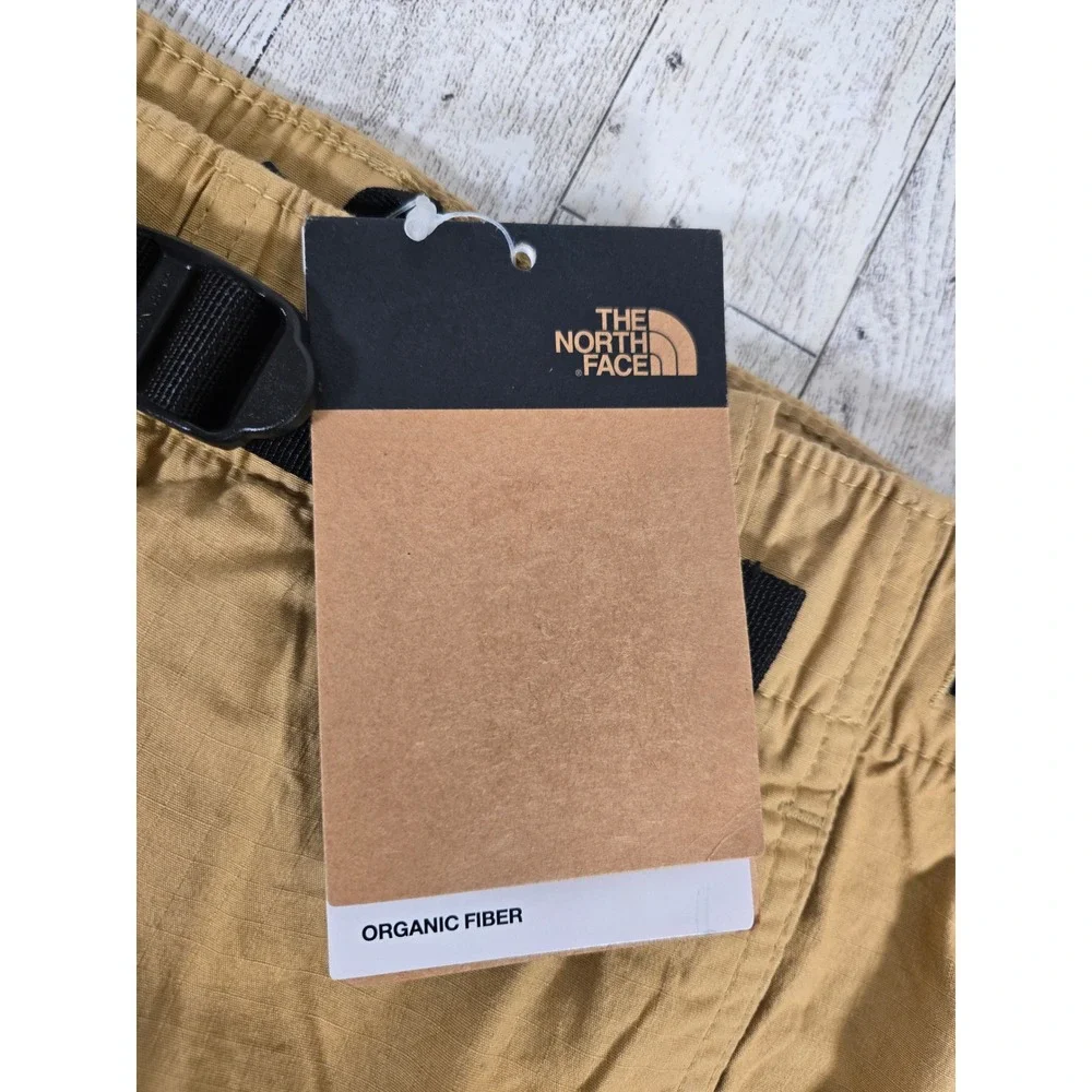 The North Face Mens Ripstop Cargo Shorts Antelope Tan NF0A7Q9S SMALL NWT